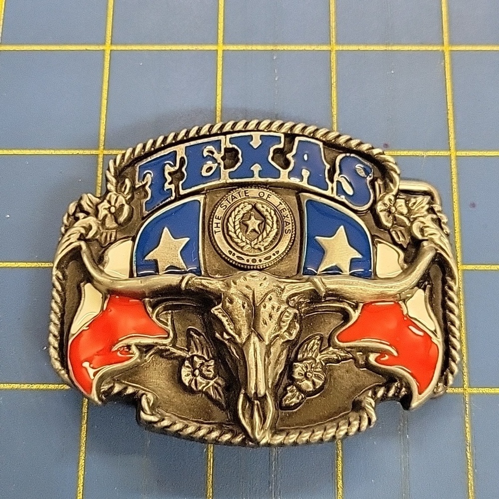 Texas w Texas Flag Longhorn Silver Pewter Buckle